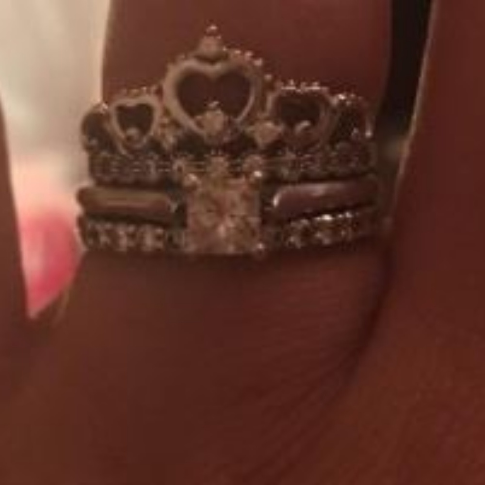 Princess Tiara Silver CZHeart Ring Only for Divas! - Picture 6 of 6